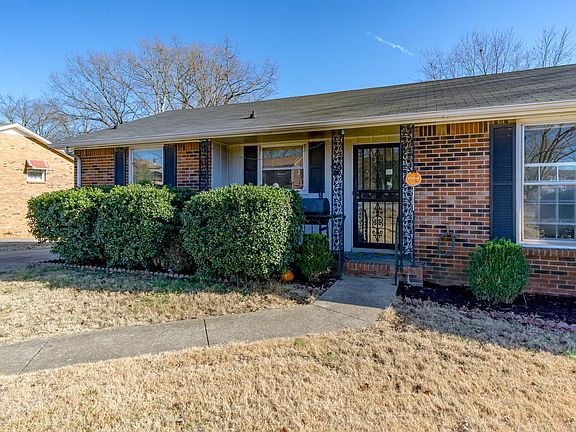3rd image of 513 Paula Dr