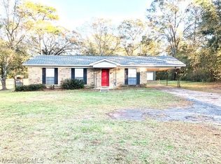 8215 Old Pascagoula Rd, Theodore, AL 36582