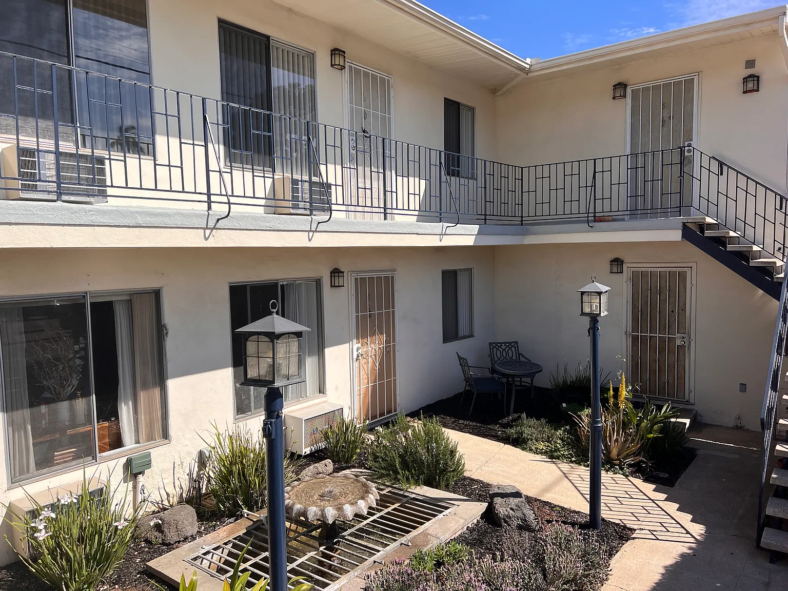 1 bed, 700 sqft, $2,095 — Photo 2