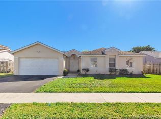9518 NW 53rd St, Sunrise, FL 33351