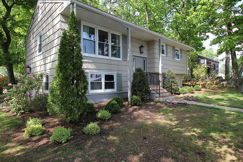 Beautiful Shark River Hills