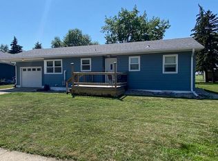 301 11th St, Ipswich, SD 57451