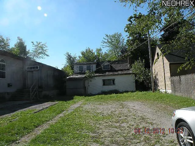 13002 Benham Ave photo 1