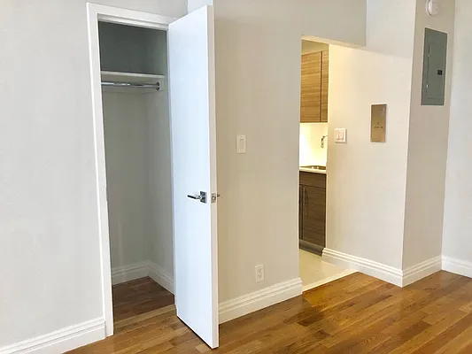 Rented by Stonehenge NYC LLC | media 6