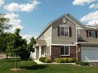 10800 Hawthorn Trl, Woodbury, MN 55129