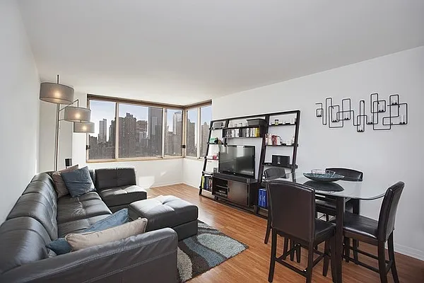 Rented by Compass | media 4