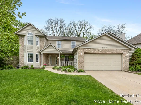 5951 Barcroft Dr SW, Wyoming, MI 49418