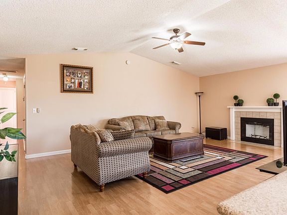 4th image of 8774 Yellow Rose Ct