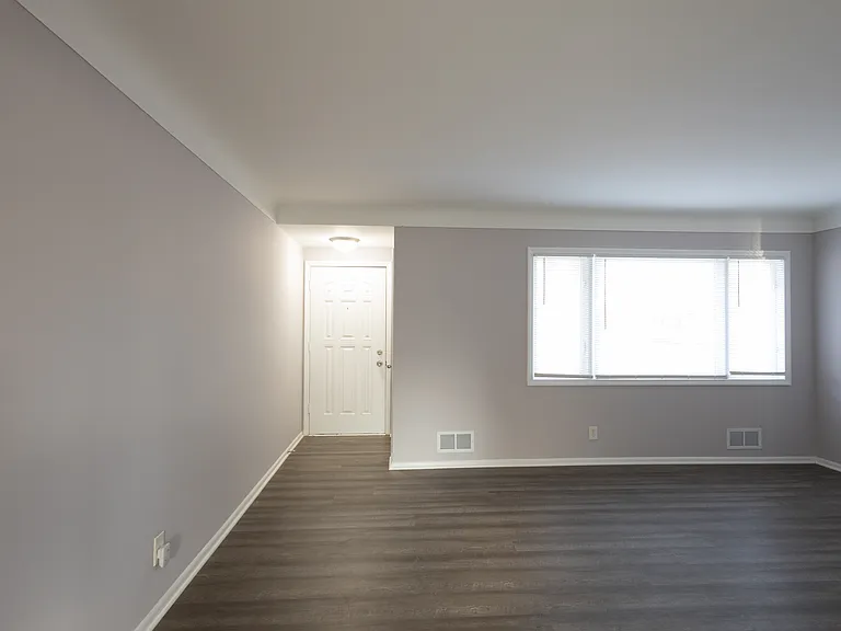 3451 Logan Ave N — Photo 2