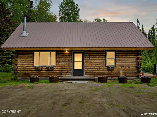 8611 W Emil Dr, Wasilla, AK 99623