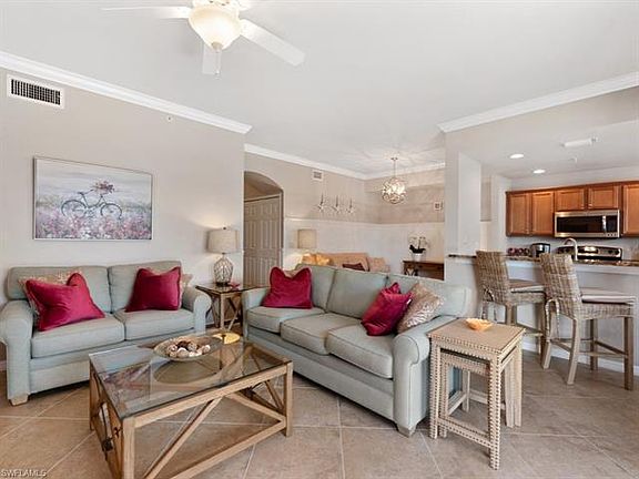 3rd image of 9731 Acqua Ct Unit 526