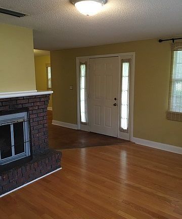 2nd image of 306 Bella Vista Dr