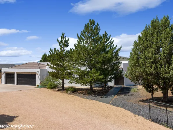 1235 N Carters Pond Rd, Dammeron Valley, UT 84783
