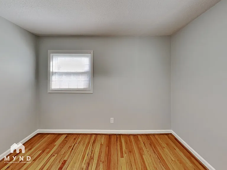 528 Efird St — Photo 21