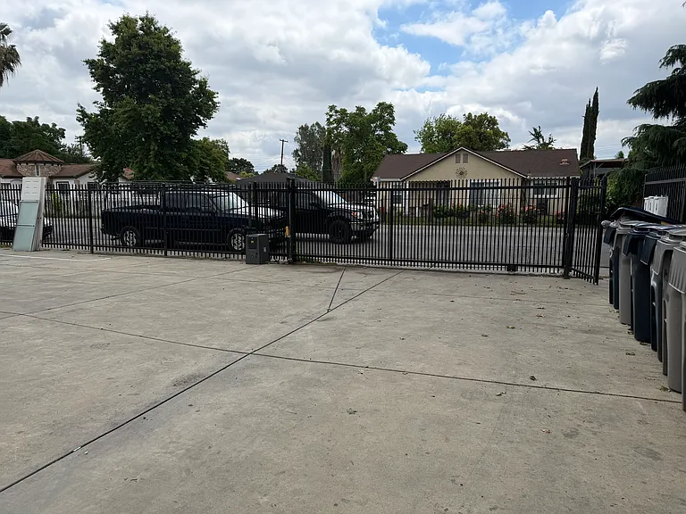 301 W El Camino Ave #4 — Photo 6