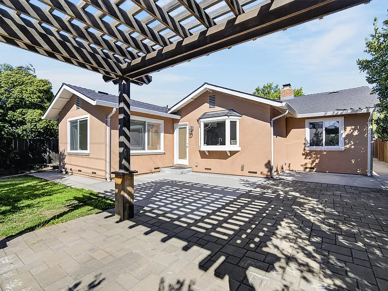 879 S Knickerbocker Dr — Photo 28