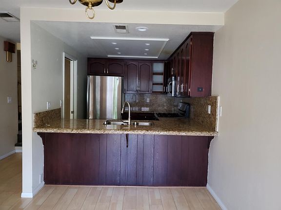 2nd image of 20921 Community St APT 9