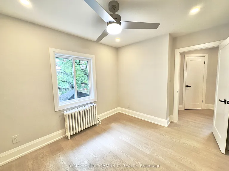 351 Fairlawn Ave — Photo 10