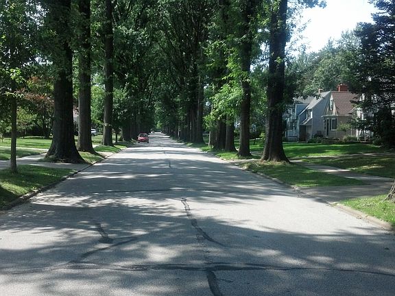 4th image of 5247 Lynd Ave