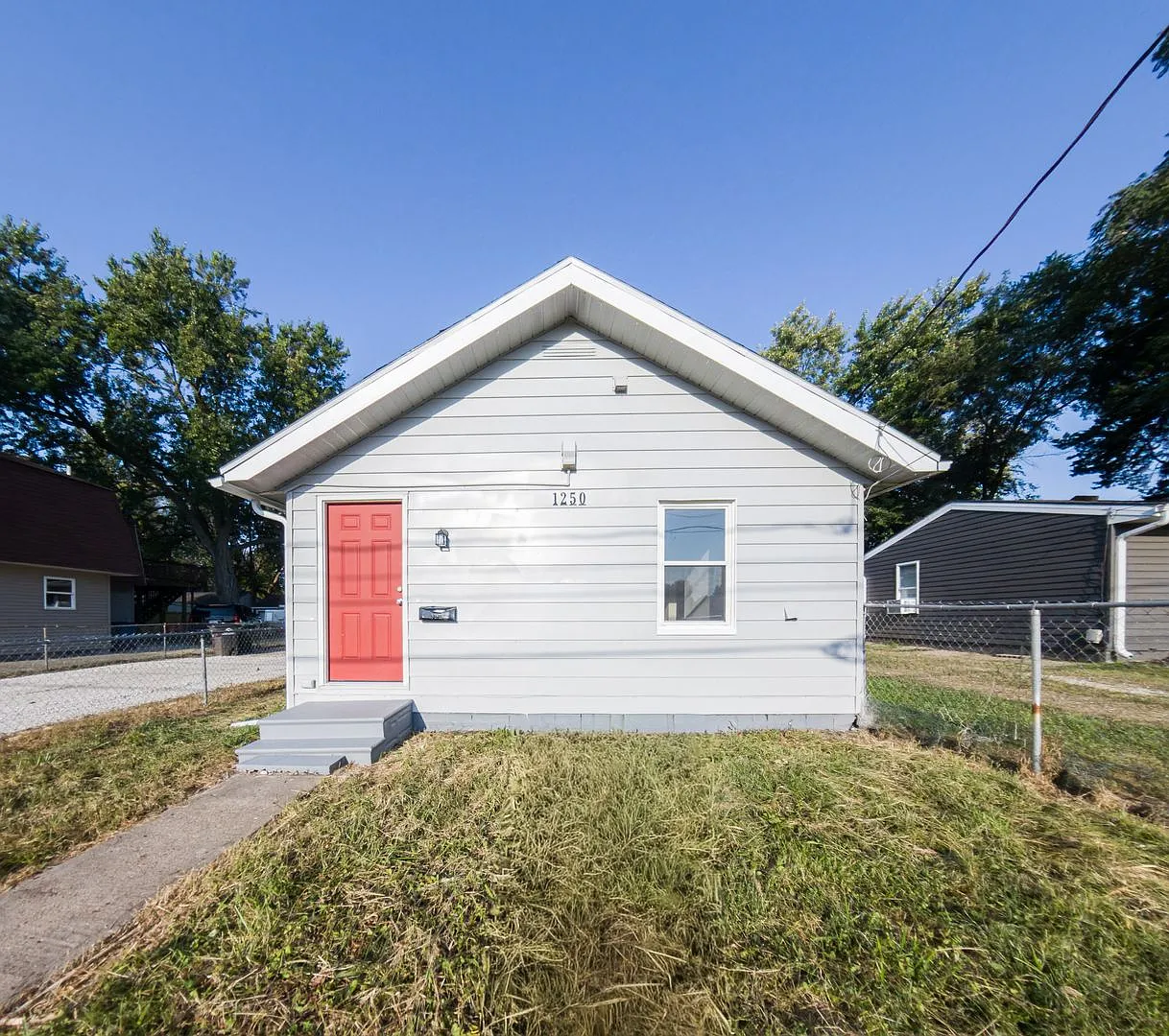 2 Bedroom 2 Stall Garage - East Side — Photo 1