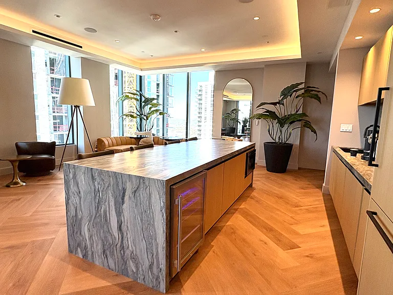 Dining/social room