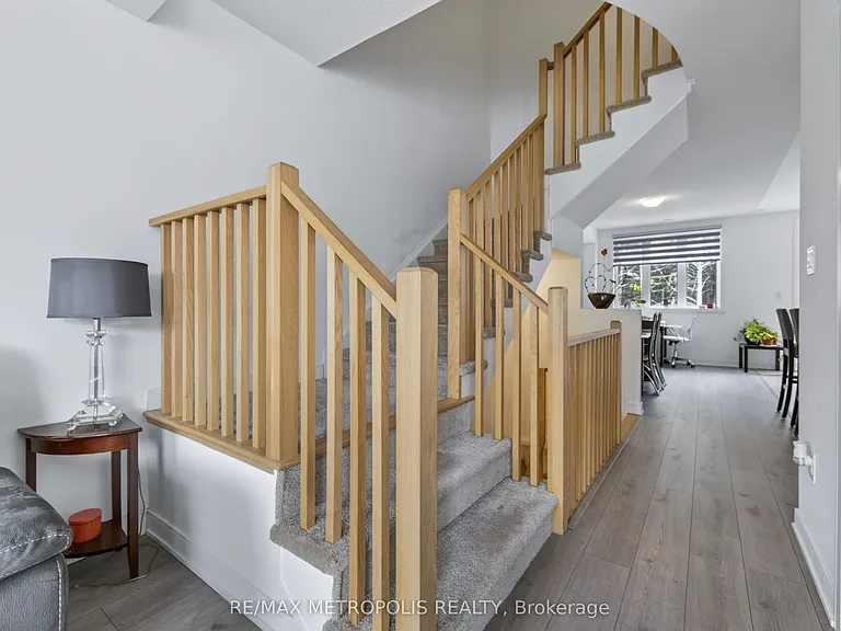 132 Blue Forest Cres — Photo 31
