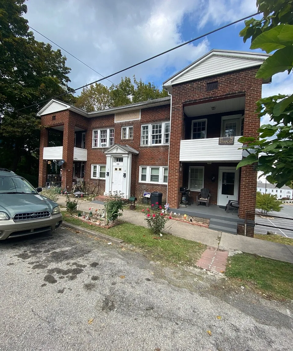 111 Ramsey Street - 4 — Photo 3