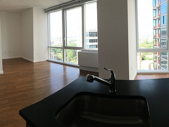 3rd image of 66 Rockwell Pl APT 28D