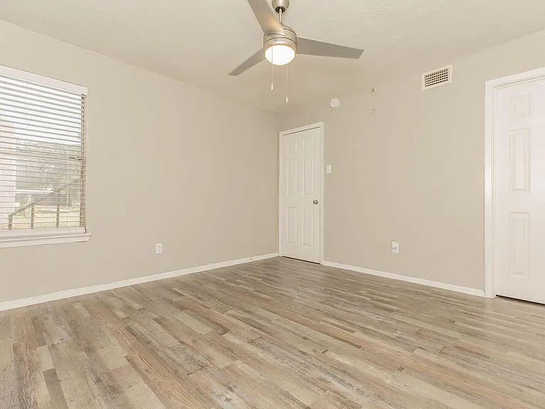 Village at the Crossroads Apartments — Photo 32