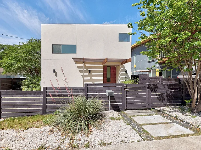 1606A Salina St — Photo 22