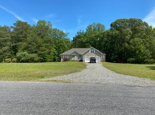 212 Creek Dr, Hardyville, VA 23070