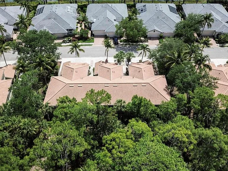 1710 Tarpon Bay Dr S #4 — Photo 28