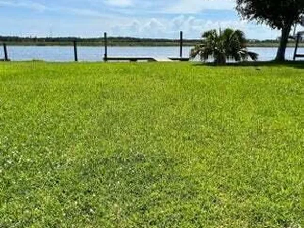 10217 S River Dr #7, Biloxi, MS 39532