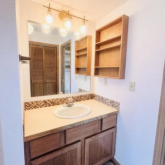 219 Vawter St #A — Photo 16