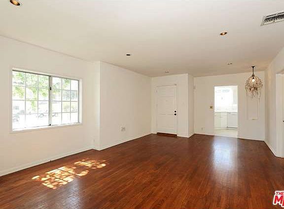 5th image of 11251 Pearl St