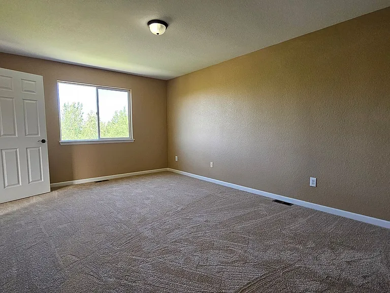 13955 E 107th Ave — Photo 11