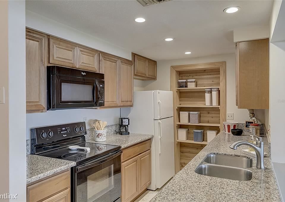 1st image of 8159R Coco Solo Ave