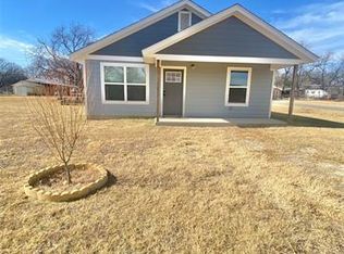 202 Greenmeadow Ln, Clyde, TX 79510