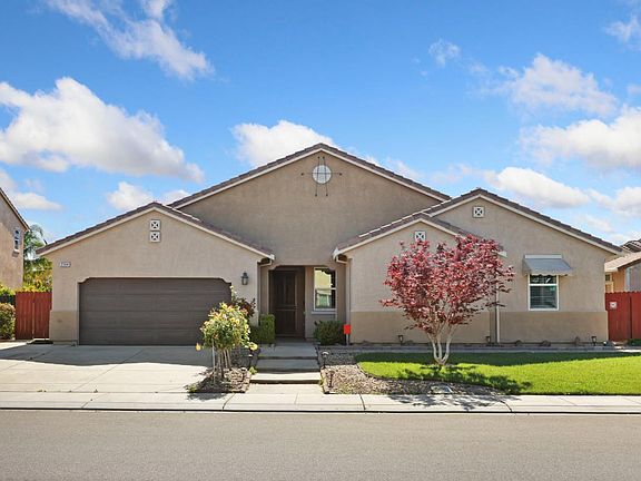 2nd image of 2364 Inyo Pl