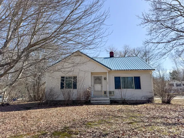 108 Enfield Road, Lincoln, ME 04457