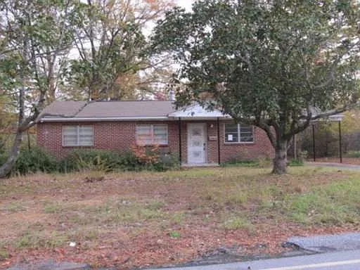 101 Flanders Dr photo 1
