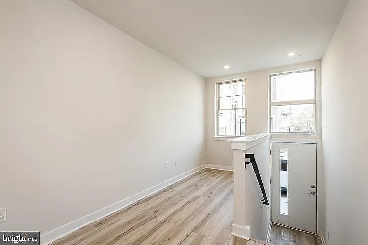 2039 N 3rd St #1 — Photo 15