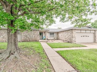 4727 Rolling Meadows Rd, Bartlesville, OK 74006