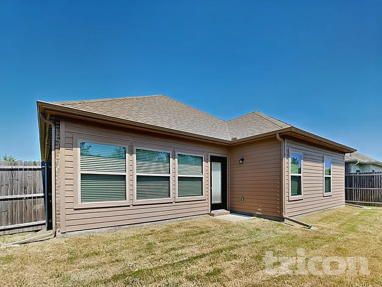 7712 Cottonwood Dr — Photo 15