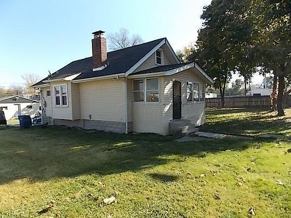 2nd image of 384 Dana Ave