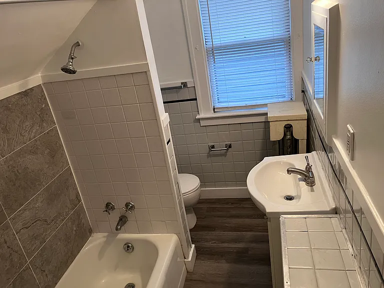 8051 Racine Rd #2 — Photo 10