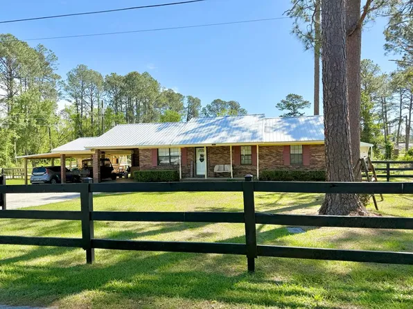 1800 Sunset Dr, Douglas, GA 31535