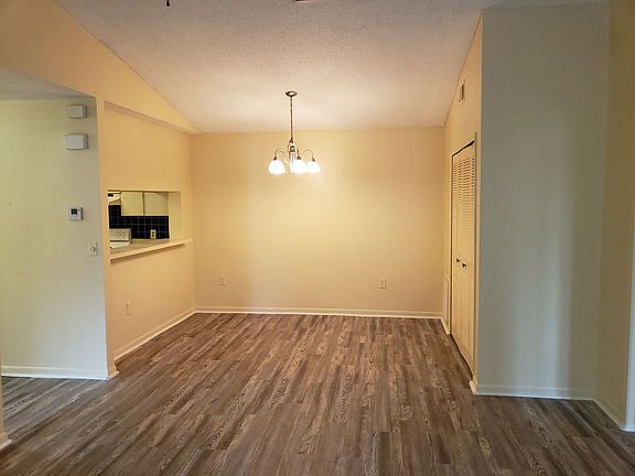 3rd image of 5232 Via Hacienda Cir