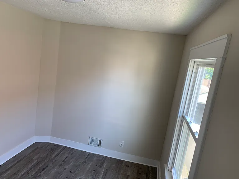 38 Kenyon Ct #40W — Photo 6