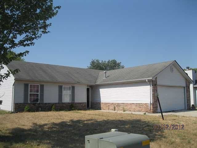 2nd image of 9651 English Oak Dr